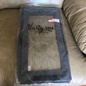 thirty one “top a tote” (the lid for a tote)